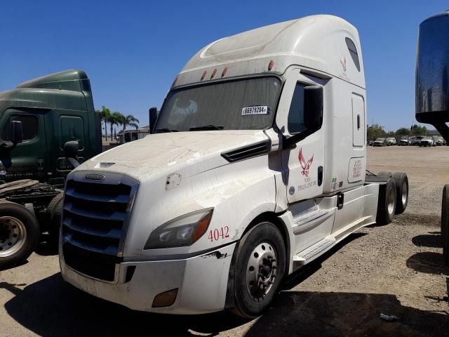 2021 Freightliner Cascadia 126