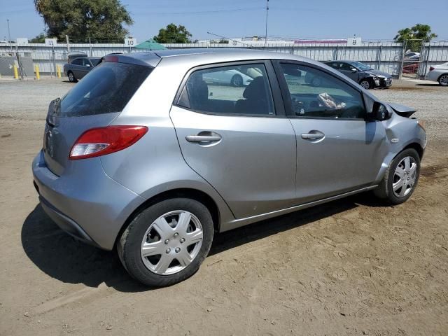 2014 Mazda 2 Sport