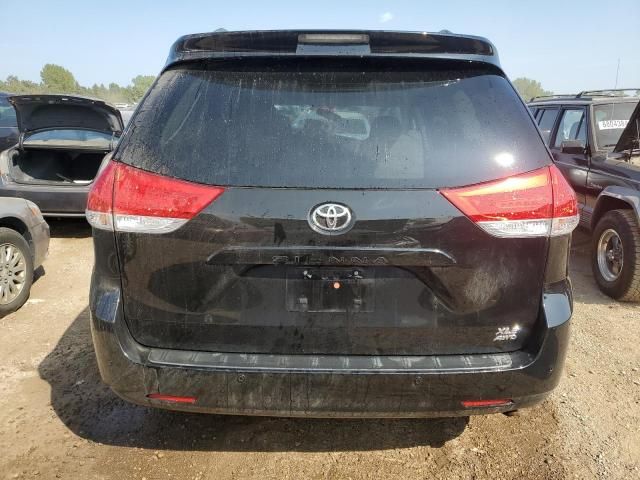 2014 Toyota Sienna XLE