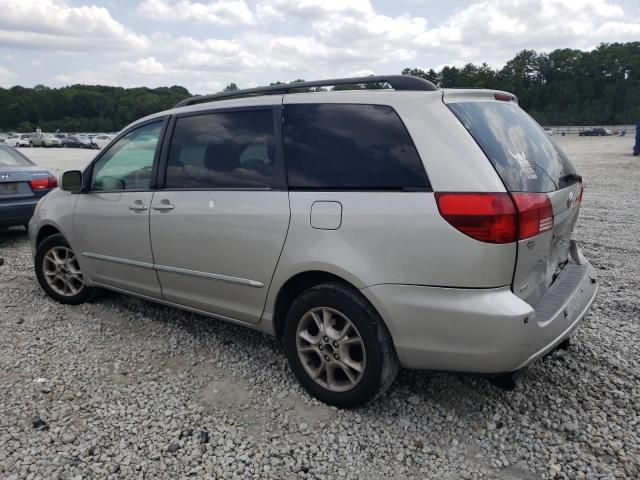 2004 Toyota Sienna XLE