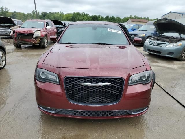 2018 Chrysler 300 S