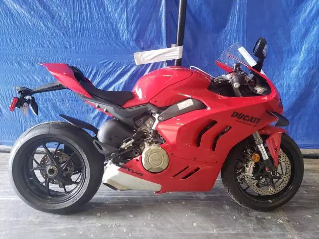 2024 Ducati Panigale V4S