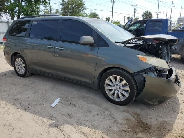 2012 Toyota Sienna XLE