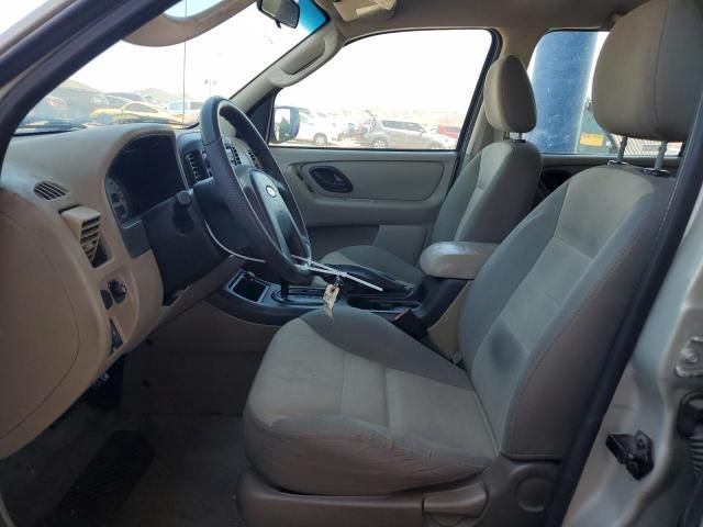 2005 Ford Escape XLS