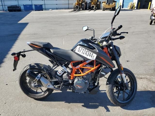 2023 KTM 390 Duke