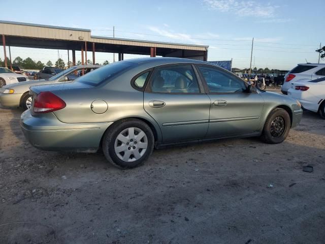 2005 Ford Taurus SE