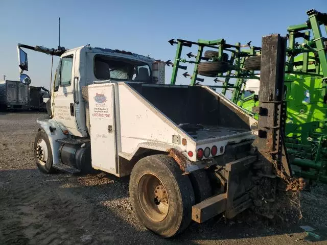 2004 International 8000 8600