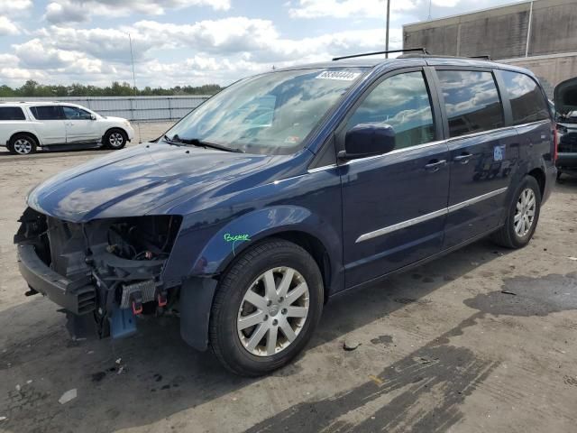 2013 Chrysler Town & Country Touring