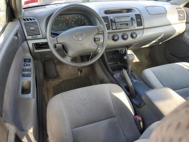 2004 Toyota Camry LE