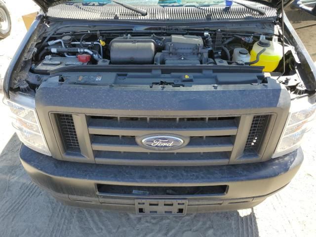 2024 Ford Econoline E350 Super Duty Cutaway Van