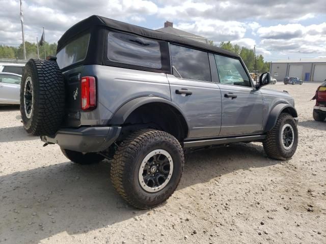 2023 Ford Bronco Base