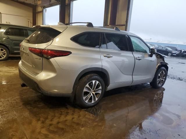 2020 Toyota Highlander Hybrid XLE