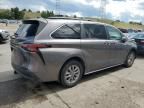 2022 Toyota Sienna LE