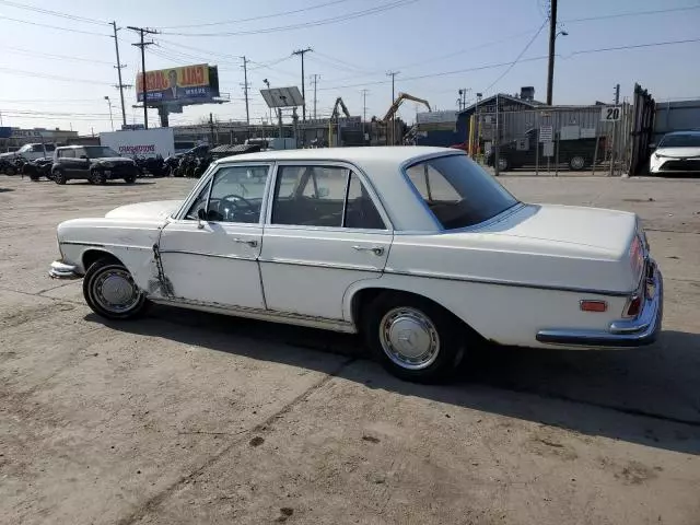 1968 Mercedes-Benz 250SE