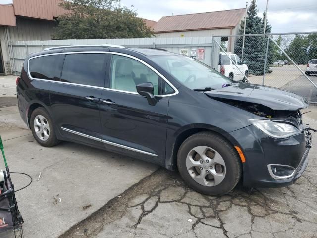 2017 Chrysler Pacifica Touring L Plus