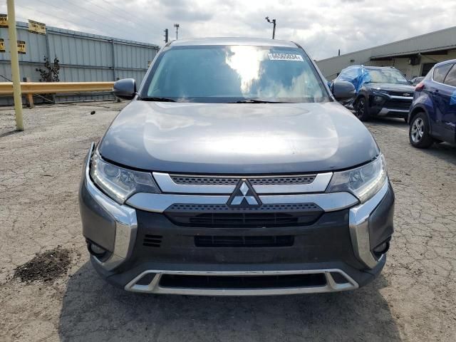 2019 Mitsubishi Outlander SE