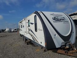 Camiones salvage sin ofertas aún a la venta en subasta: 2013 Coachmen Freedom EX