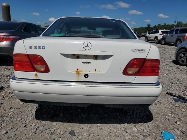 1999 Mercedes-Benz E 320