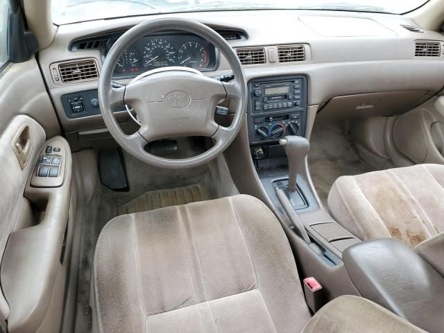 1999 Toyota Camry LE