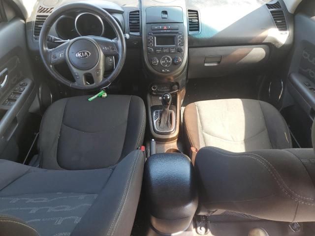 2013 KIA Soul +