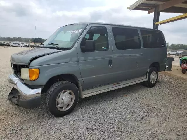 2006 Ford Econoline E350 Super Duty Wagon