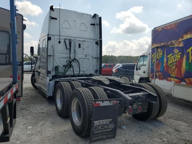 2022 Freightliner Cascadia 126