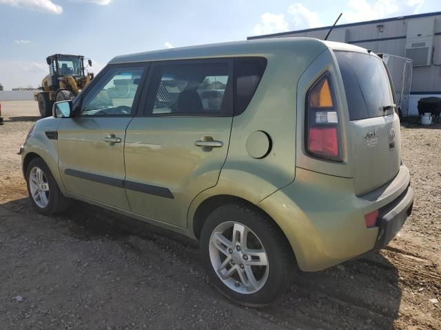 2011 KIA Soul +