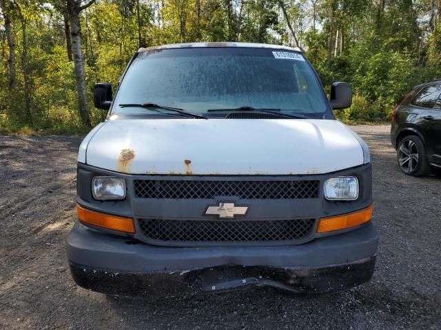 2004 Chevrolet Express G2500