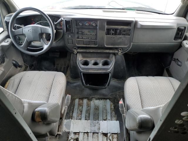 2005 Chevrolet Express G2500