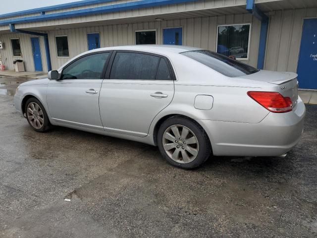 2005 Toyota Avalon XL