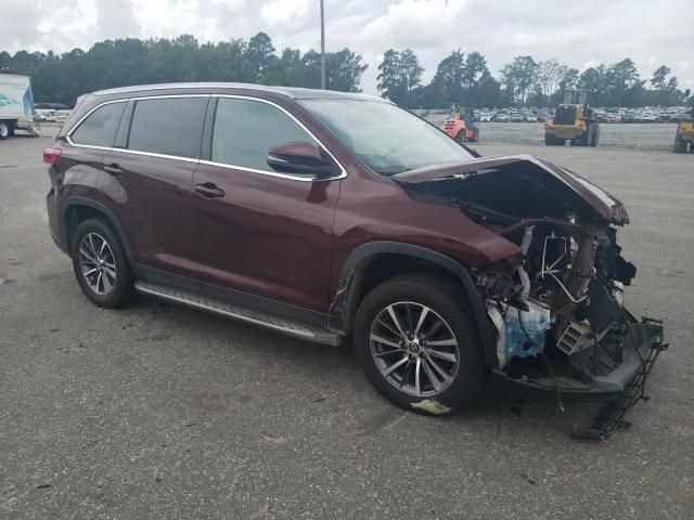 2019 Toyota Highlander SE