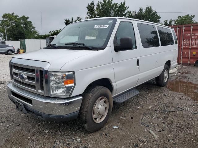 2013 Ford Econoline E350 Super Duty Wagon