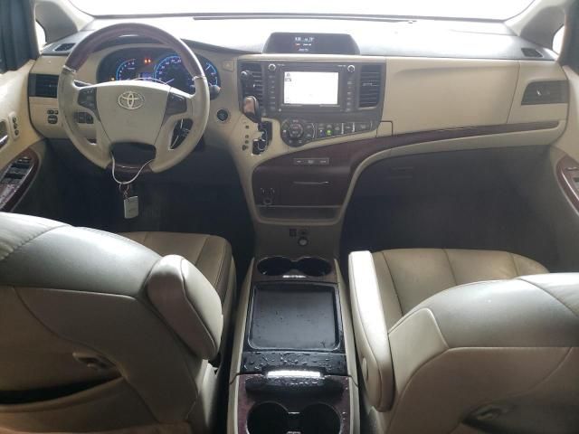 2011 Toyota Sienna XLE