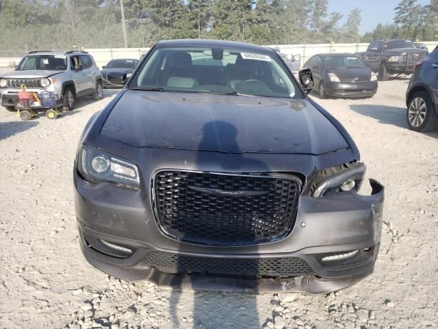 2021 Chrysler 300 Touring