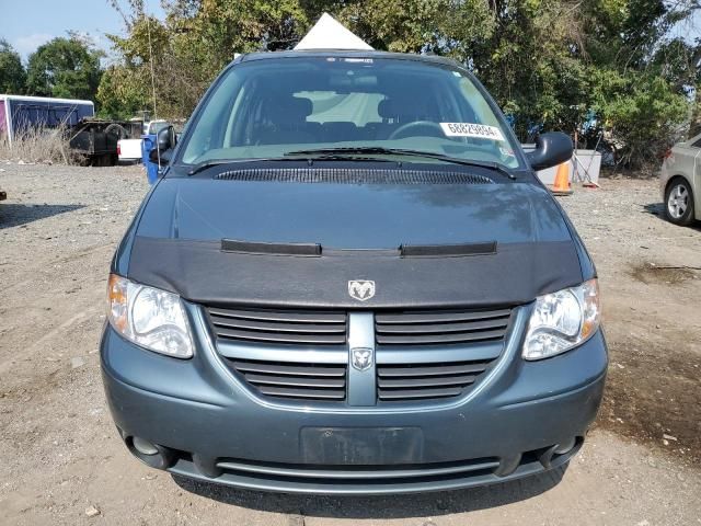 2005 Dodge Grand Caravan SXT