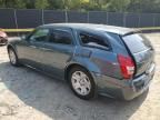 2005 Dodge Magnum SE