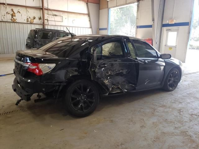 2013 Chrysler 200 Limited