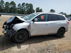 2015 Nissan Pathfinder S en venta en Longview, TX