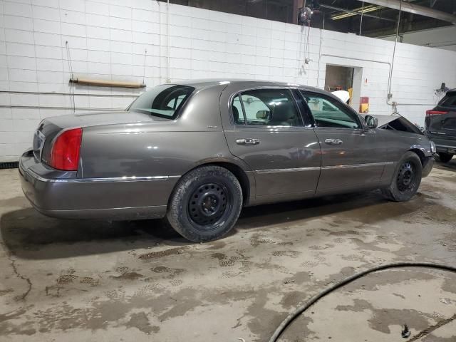 2004 Lincoln Town Car Ultimate