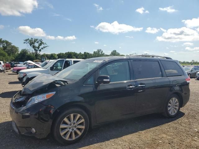 2013 Toyota Sienna XLE