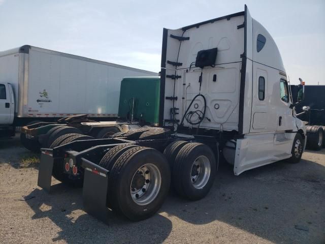 2023 Freightliner Cascadia 126