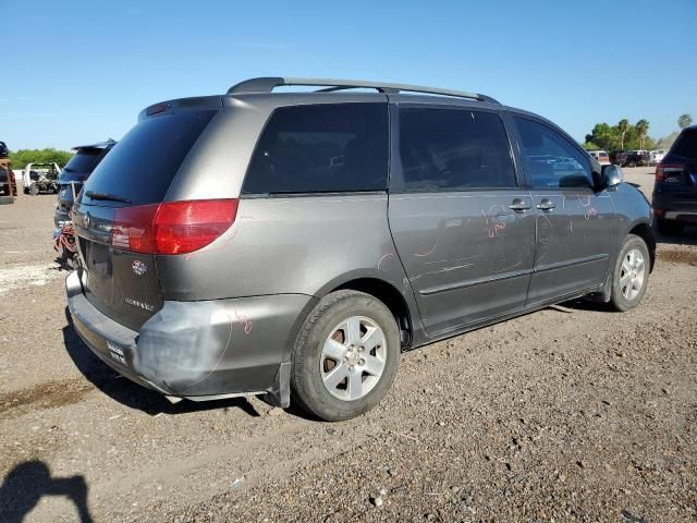 2004 Toyota Sienna XLE