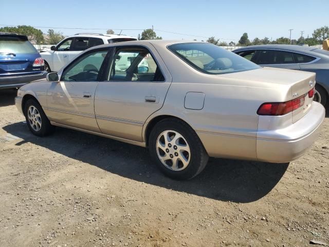 1999 Toyota Camry LE