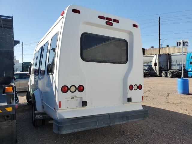 2008 Ford Econoline E350 Super Duty Cutaway Van