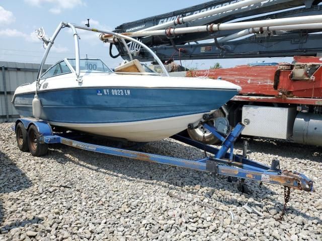 1990 Stingray Boat