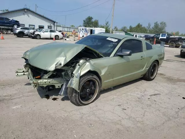 2005 Ford Mustang GT