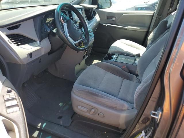 2015 Toyota Sienna LE