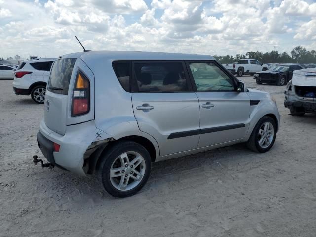 2011 KIA Soul +