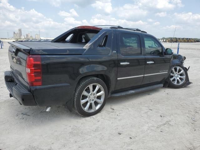 2011 Chevrolet Avalanche LTZ