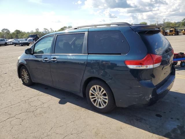 2011 Toyota Sienna XLE